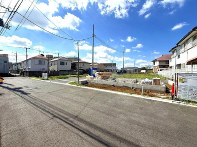 【外観】 | 【仲介手数料２１０万円～２４０万円が無料！】■価格６，４９０万円～７，３９０万円■４ＬＤＫ | 諸費用２１０万～２４０万円ＯＦＦ決算キャンペーン！
家計応援サービスの限界に挑戦中！
■８棟が販売中
■４ＬＤＫ
■６，４９０万円～７，３９０万円
■住宅性能評価６項目で最高評価
■ＺＥＨ水準