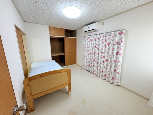神戸市垂水区神和台1丁目戸建の洋室