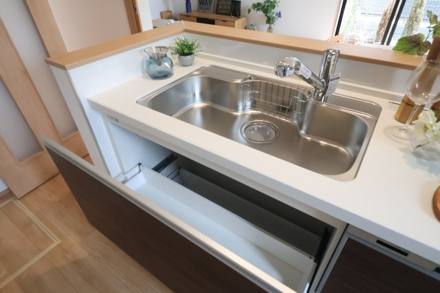《仲介手数料無料》練馬区西大泉５丁目27-15新築一戸建てハートフルタウンのキッチン