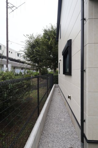 《仲介手数料無料》練馬区西大泉５丁目27-15新築一戸建てハートフルタウンの外観