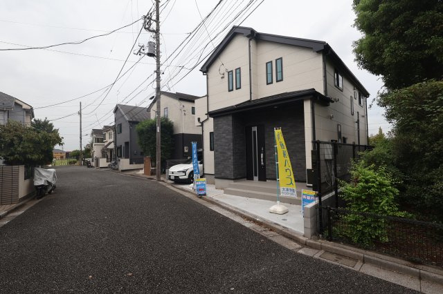 《仲介手数料無料》練馬区西大泉５丁目27-15新築一戸建てハートフルタウンの外観