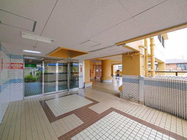 ふぁみ～ゆ筒井のエントランス