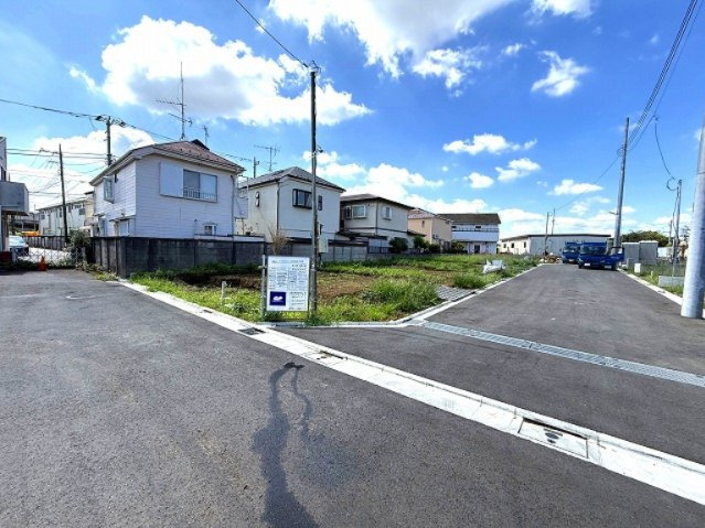【外観】 | 【仲介手数料２１０万円～２４０万円が無料！】■価格６，４９０万円～７，３９０万円■４ＬＤＫ | 諸費用２１０万～２４０万円ＯＦＦ決算キャンペーン！
家計応援サービスの限界に挑戦中！
■８棟が販売中
■４ＬＤＫ
■６，４９０万円～７，３９０万円
■住宅性能評価６項目で最高評価
■ＺＥＨ水準