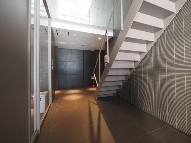大阪市浪速区幸町２丁目の賃貸マンションのロビー