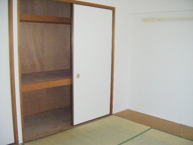 パストラル西船の収納|押入れ等収納も多くあります
