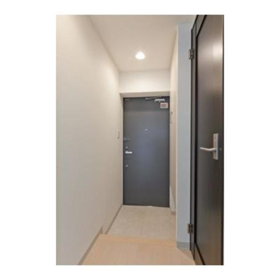 【玄関】 | アドバンス相模大野 | ※写真は同タイプ住戸です。