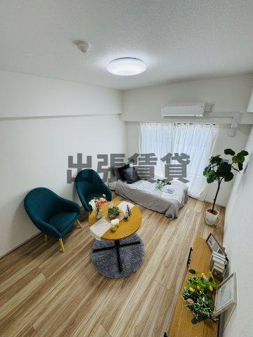 仲介手数料0円！	S-RESIDENCE堀田駅前futurの居間・リビング