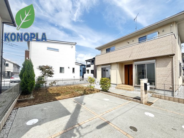 【中古戸建】行田市大字持田の外観|■外観｜庭付き一戸建てならお子様やペットが走り回っても大丈夫！伸び伸びと遊び、過ごすことができます♪