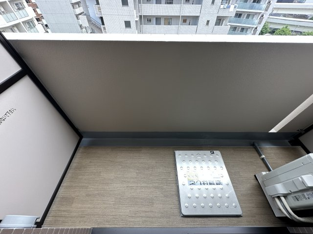 コンシェリア横濱 ＜ＦＵＴＡＢＡＣＨＯ＞のバルコニー