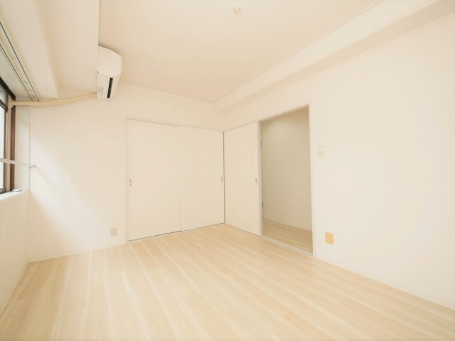 大阪市浪速区難波中３丁目の賃貸マンションの居間・リビング
