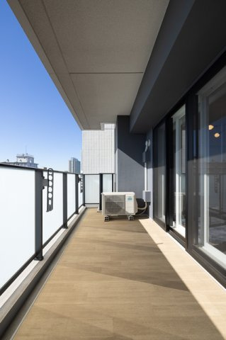 スカイグランデ津田沼のバルコニー|※写真は同タイプ住戸です。