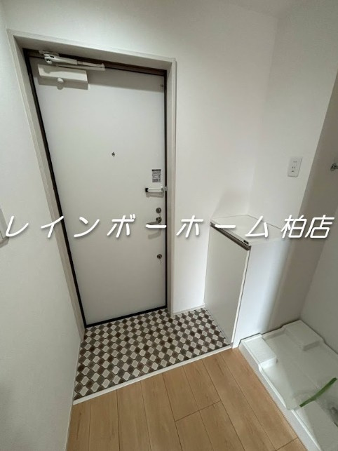 特典：仲介手数料が50％OFFです‼の玄関|ゆったりとした玄関です