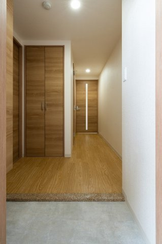 クレリア南一番の玄関|※反転タイプの写真
