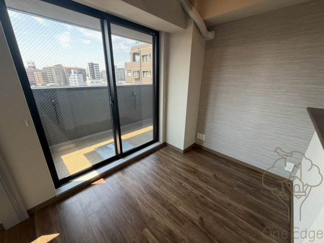 SHARIO GARDEN新梅田の居間・リビング