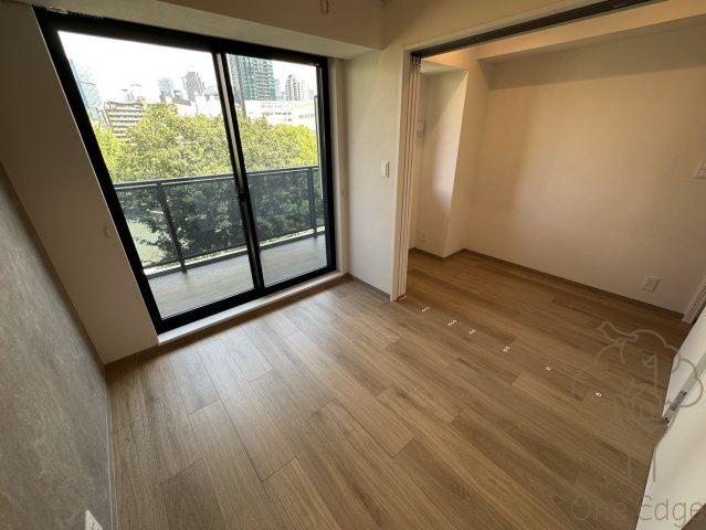 SHARIO GARDEN新梅田の居間・リビング