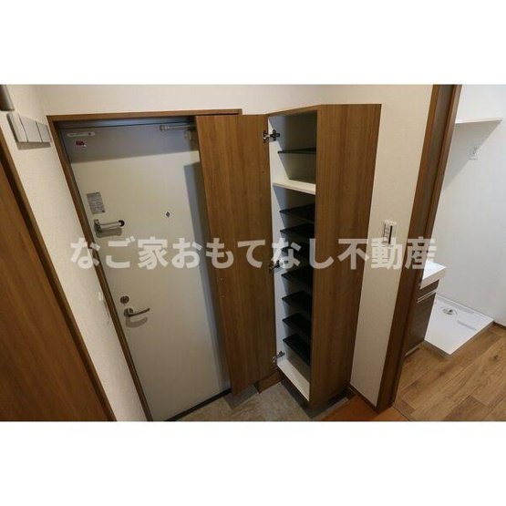 【玄関】 | REGALESTサンメゾン栄生