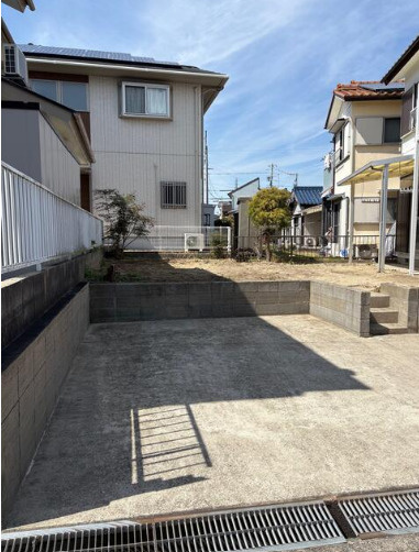 知多郡武豊町字ヱケ屋敷　中古戸建の駐車場|駐車場の用意があります