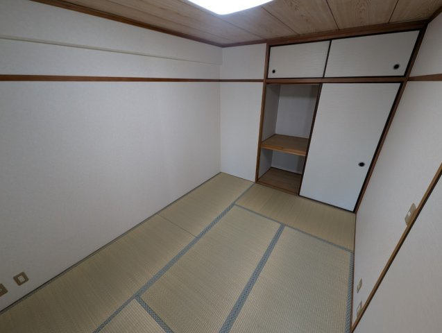 ガーデンヒルズの和室