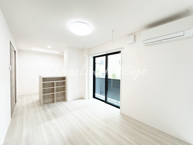 藤沢市本町１丁目の賃貸マンションの居間・リビング