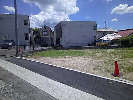 船越2丁目の前面道路含む現地写真