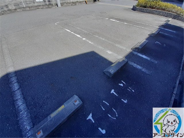 グラディートⅠの駐車場