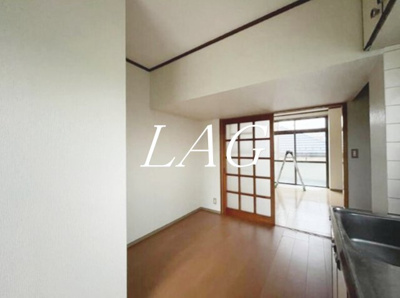 【居間・リビング】 | 上坂マンション | 洋室のお部屋です。