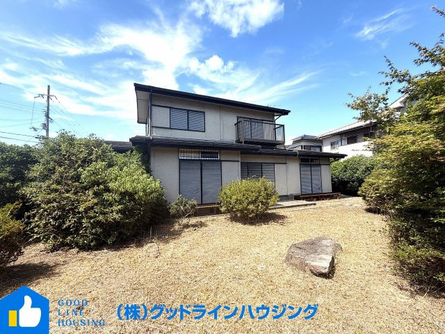 野村町戸建の外観|広々お庭