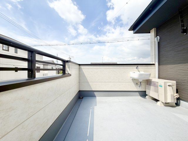 戸建 刈谷市野田町東屋敷のバルコニー
