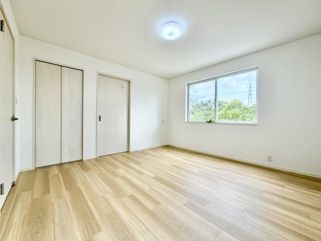 戸建 知立市八橋町大流の洋室
