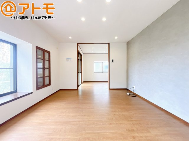 【居間・リビング】 | 富士市伝法　中古戸建て　全1棟