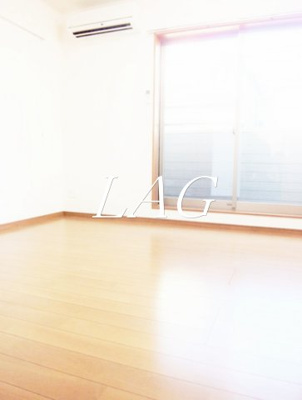 【居間・リビング】 | Ｅｖｅｒ　Ｆｏｒｅｓｔ | 洋室のお部屋です。