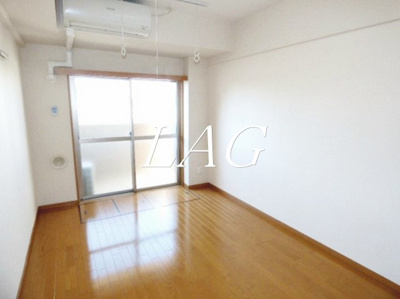 【居間・リビング】 | ヴェルト川口 | 洋室のお部屋です。
