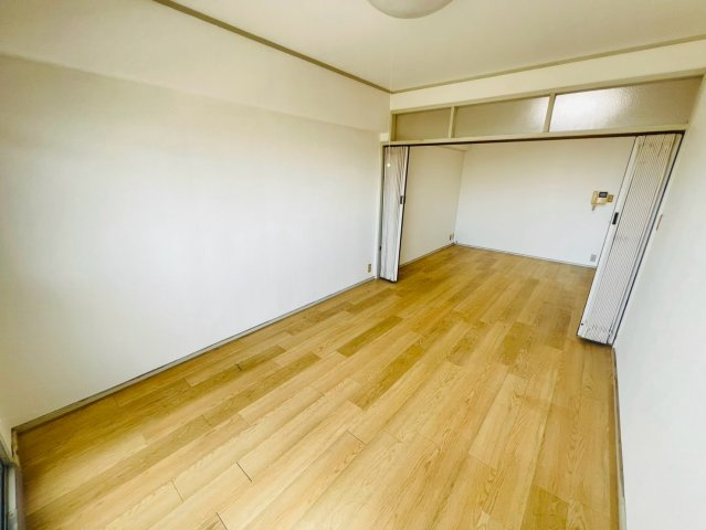 パレス朝霧ヶ丘の居間・リビング