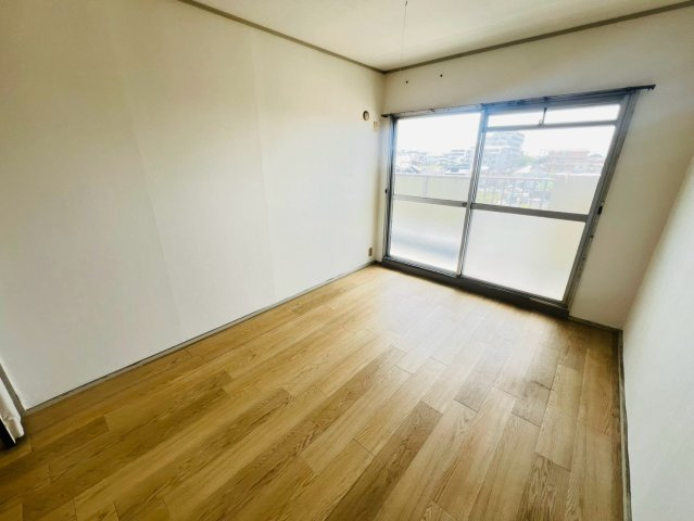 パレス朝霧ヶ丘の寝室