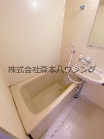 【浴室】 | 　第1カトレアハイツ寝屋川 | お風呂で日々の疲れを落としましょう