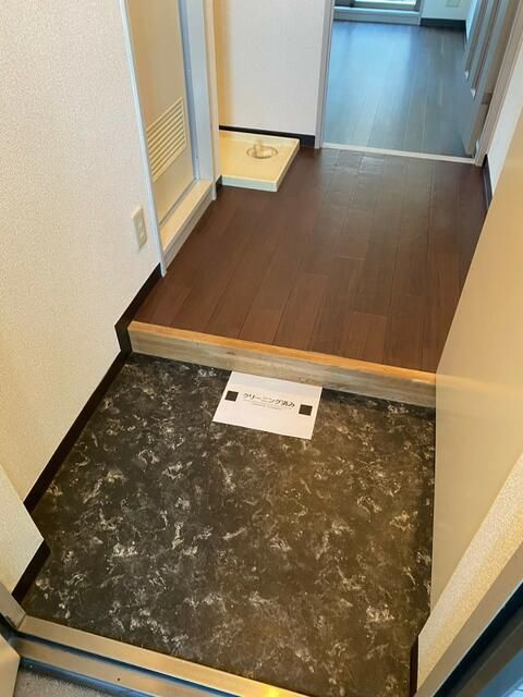 クリオ千駄木壱番館の玄関