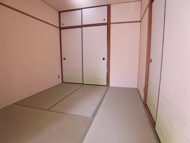 霞ヶ丘レジデンスの寝室