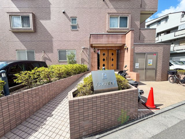 グランツ成城南のエントランス