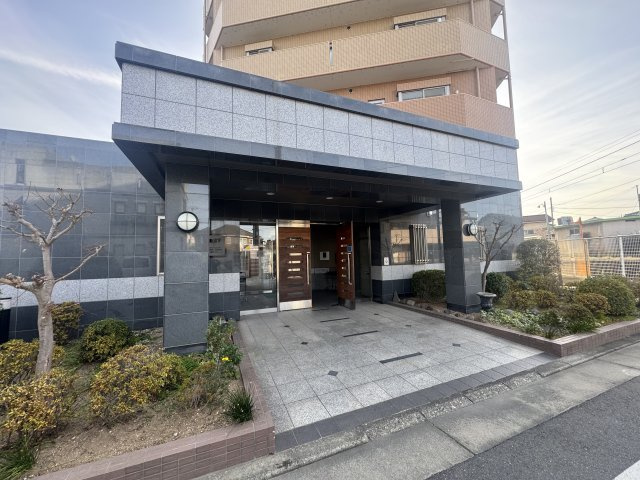 サンクレイドル高崎ガーデンコートのエントランス|マンションのエントランスです。
