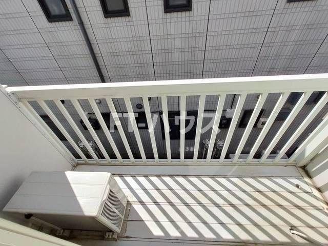 ジュネパレス新検見川第０１のバルコニー