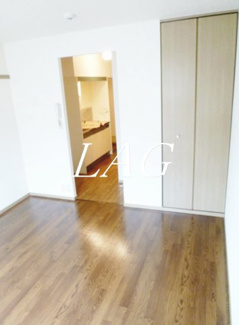 【居間・リビング】 | ビーライン本町 | 洋室のお部屋です。