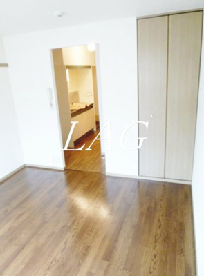 【居間・リビング】 | ビーライン本町 | 洋室のお部屋です。