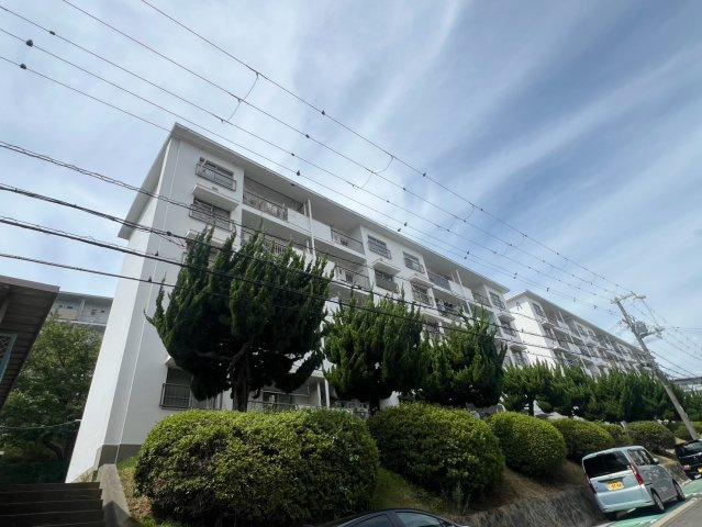 垂水上高丸住宅Ｂ棟