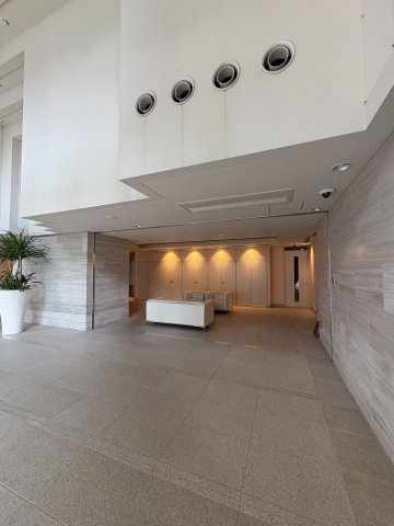 ブランズタワー南堀江のロビー