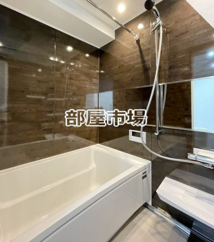 クレストフォルム上野グランステージの浴室