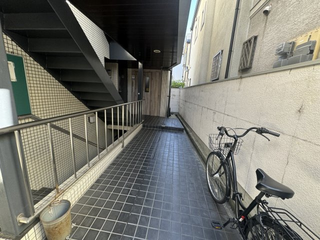 コーポ春日のエントランス
