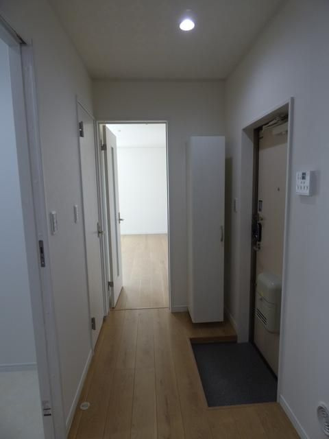 アージュドール新検見川の玄関