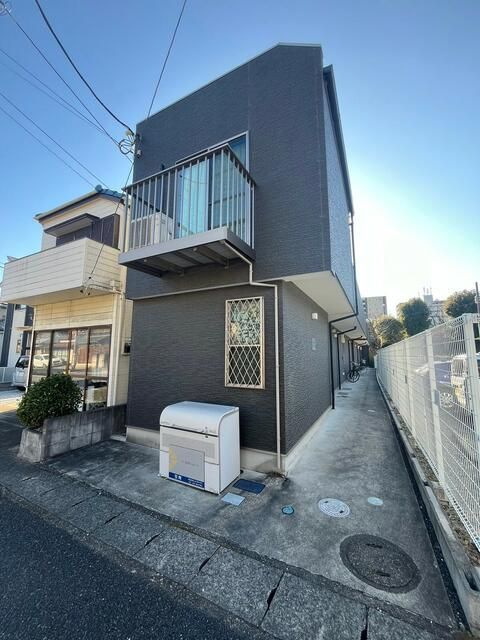 アージュドール新検見川の外観