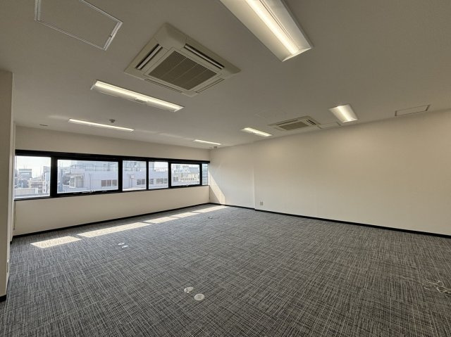 ＥＰＯ　ＳＨＩＮＯＳＡＫＡ　ＢＵＩＬＤＩＮＧ
