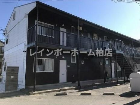 特典：仲介手数料が50％OFFです‼のエントランス|ゆとりのあるエントランスです
